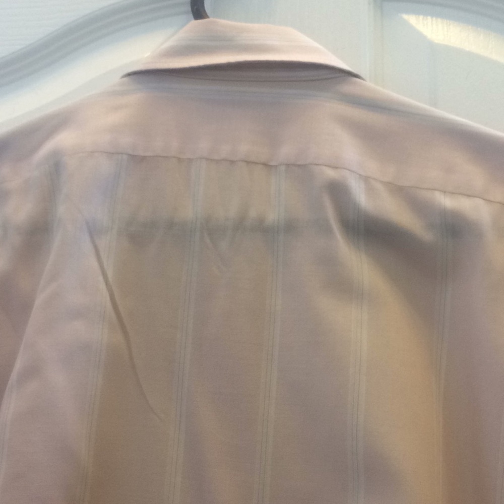 FINAL MARKDOWN Men’s career club shirt 16 1/2 tall - Picture 4 of 4